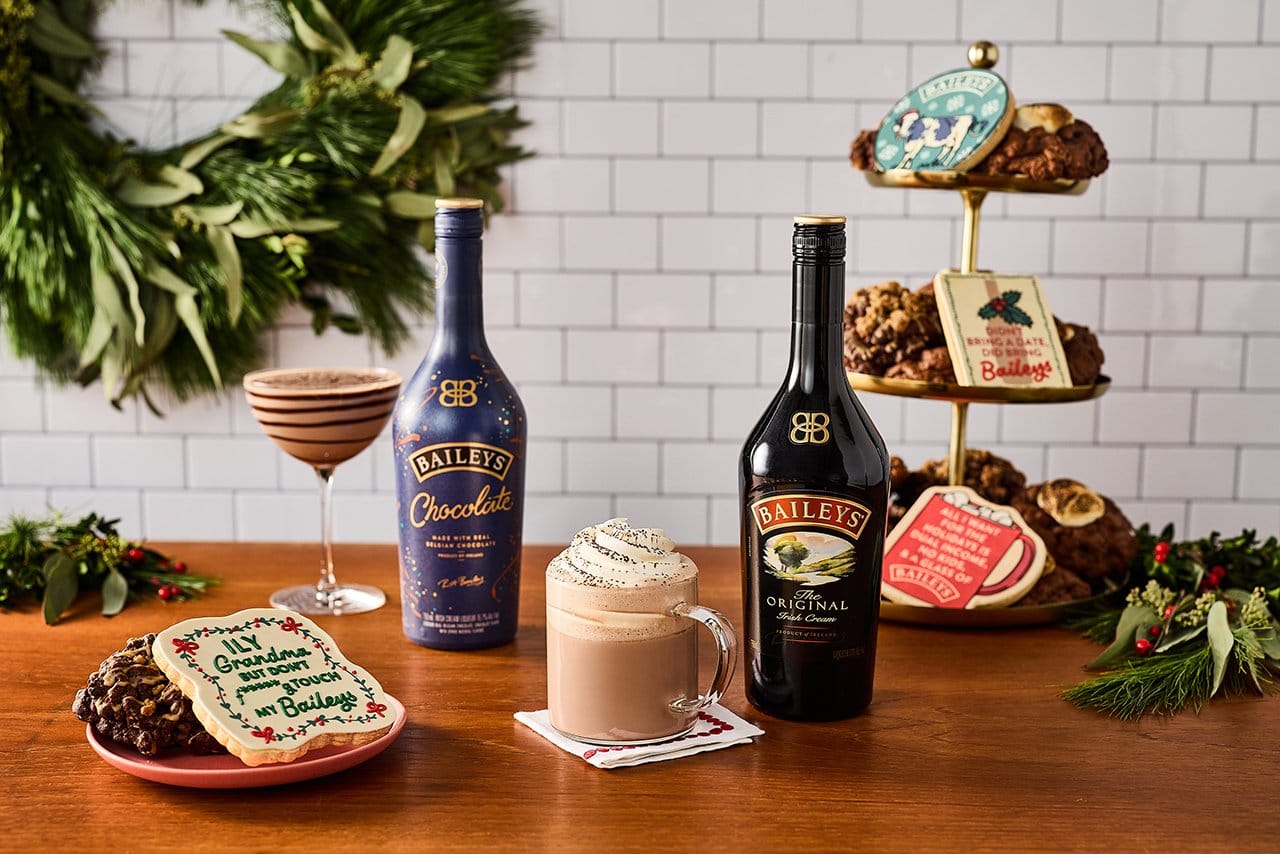 Whether you’re feeling a classic like Baileys Original Irish Cream or are in the mood to indulge with Baileys Chocolate, the signature creaminess and notes of cocoa and vanilla create an unforgettable flavor experience when paired with your favorite holiday cookie.