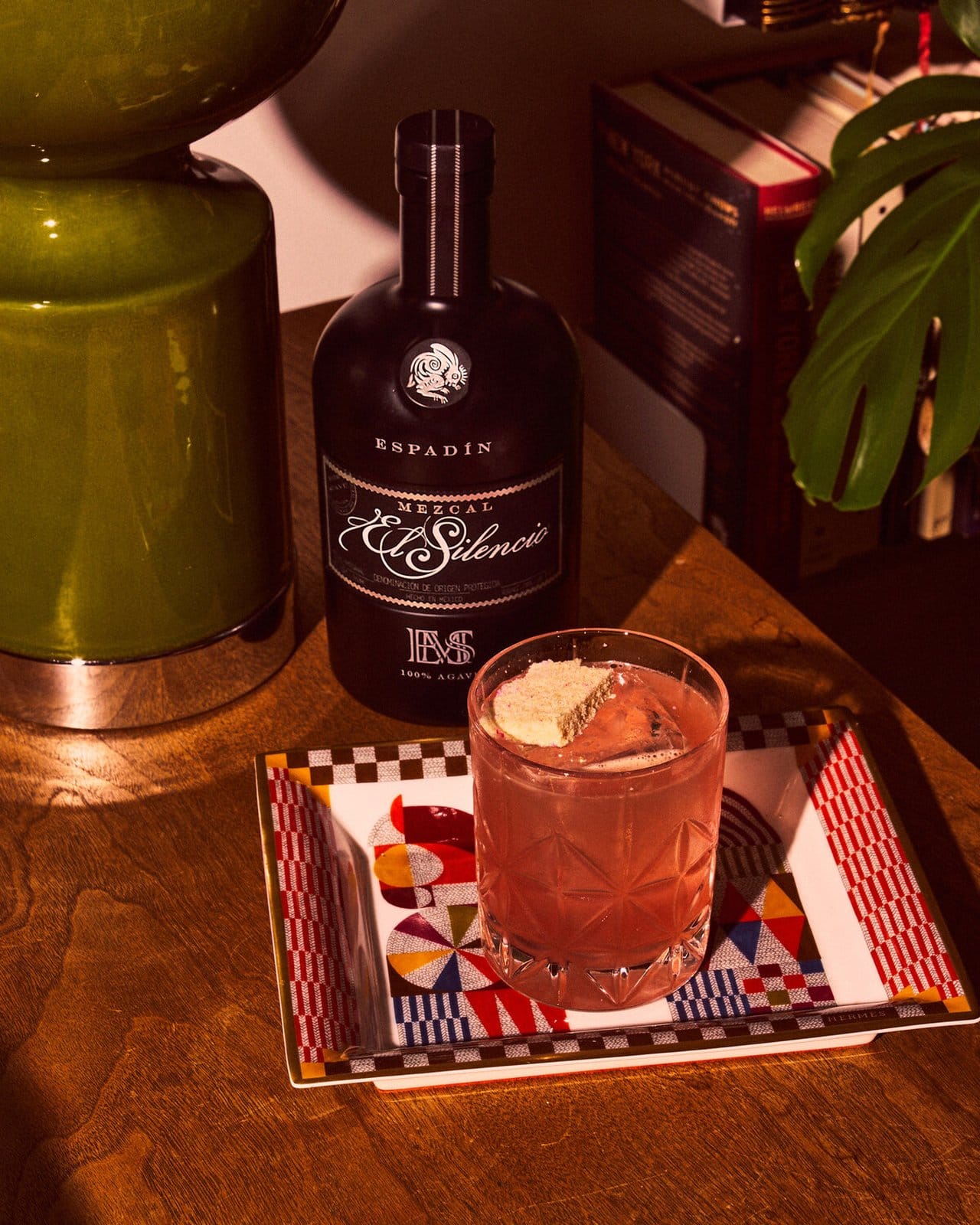 Mezcal El Silencio Piñata de Navidad cocktail (available at San Patricios NJ)