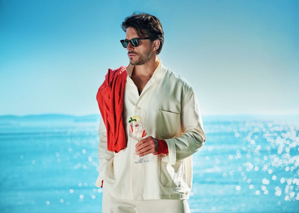 Jonathan Bailey becomes the new MARTINI Man in global campaign Post feature image