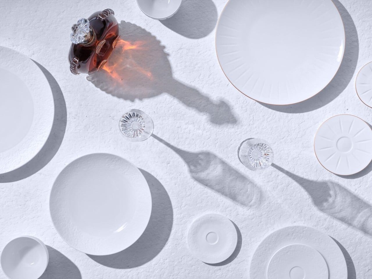 LOUIS XIII launches first porcelain tableware collections Post image